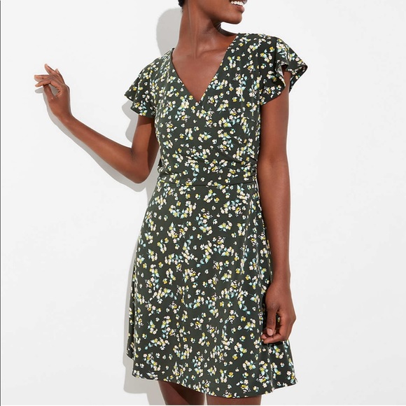 LOFT Dresses & Skirts - LOFT Wildflower Flutter Wrap Dress